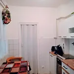 Pecs Central Apartment
