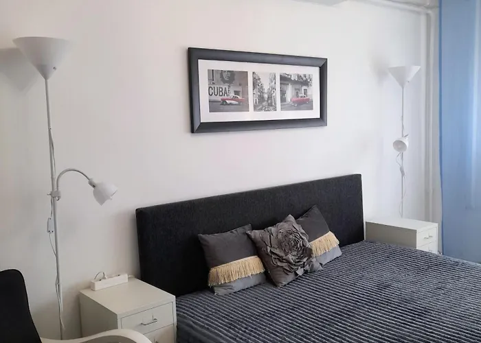 Pecs Central * 佩奇